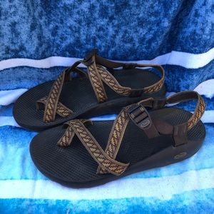 Men’s Chacos size 15